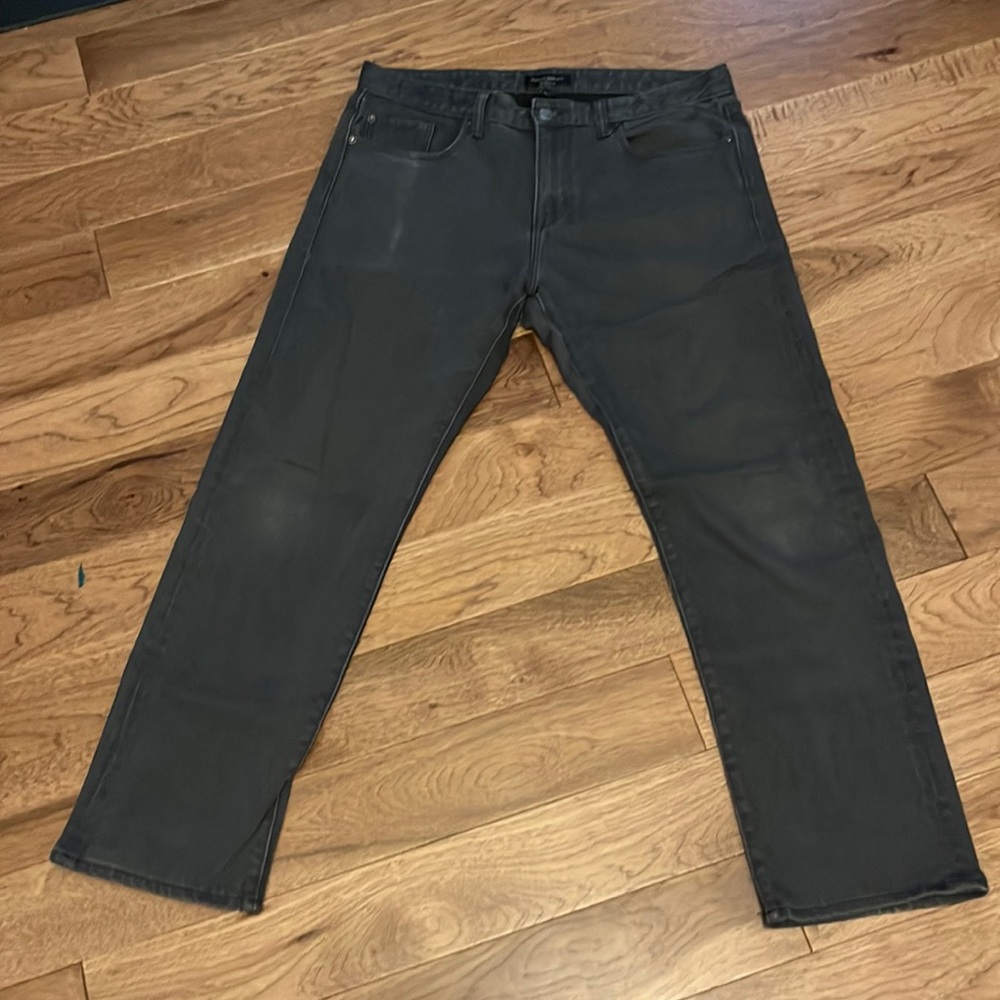 BANANA REPUBLIC the Traveler jean.